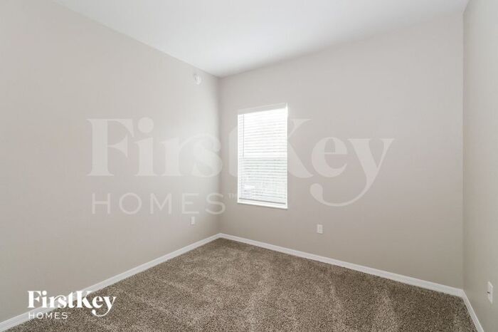 Building Photo - 6127 Evansbrook Dr