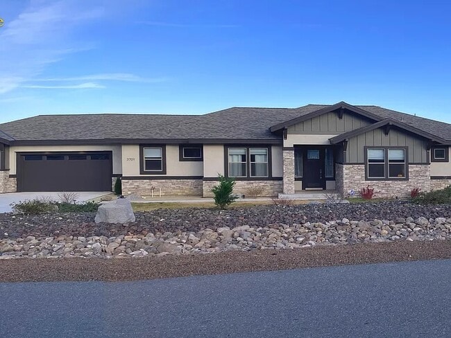 Building Photo - 3701 Cherokee Dr