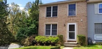Building Photo - 2 Hunt Cup Cir