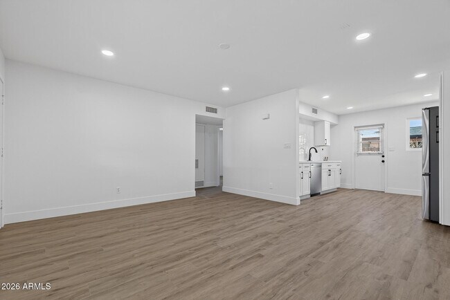 Building Photo - 7802 E Heatherbrae Ave