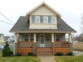 Building Photo - 1313 73rd St