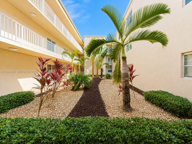 Building Photo - 7705 SW 86th St