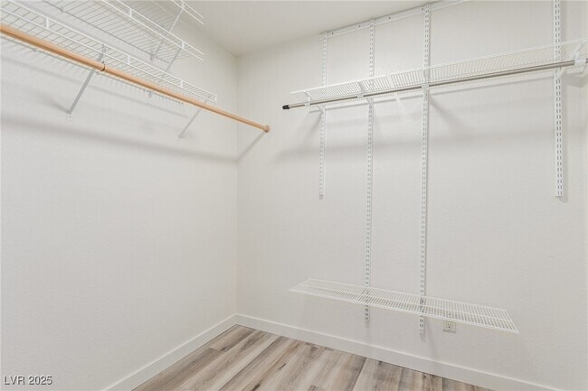 Building Photo - 5433 Honey Mesquite Ln