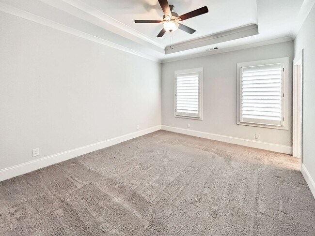 Building Photo - Beautiful 3 BR Townhome in Woodstock!