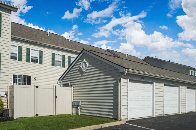 Building Photo - 6060 Phar Lap Dr