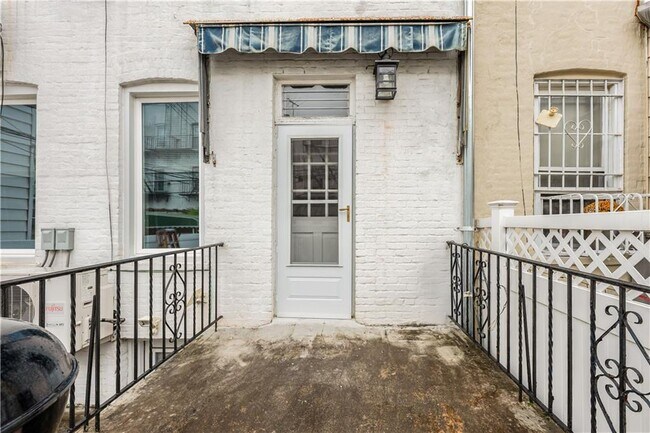 Building Photo - 536 81st St