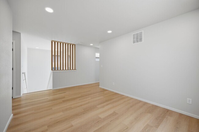 Building Photo - Trailside 3-Bedroom, 2.5 Bathroom, 2-Car Home with Pool and Trail Access