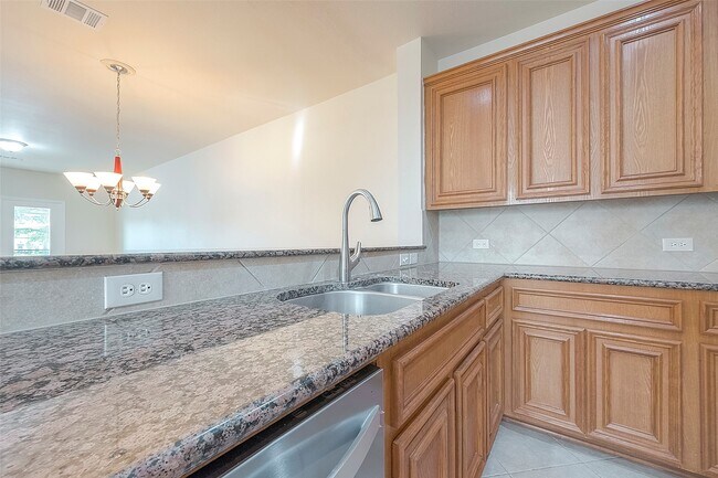 Building Photo - 1119 Palmer St