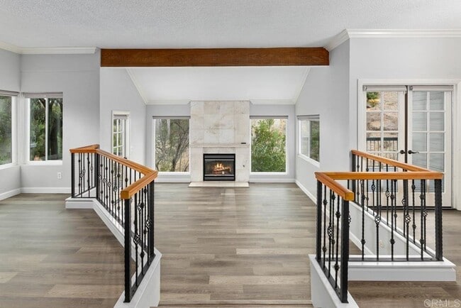 Building Photo - Cul-de-Sac Canyon View Gem – Fully Remodeled 3BR with Vaulted Ceilings in Bonita Villas