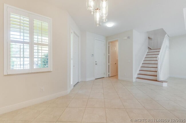 Building Photo - 4644 Cadiz Cir