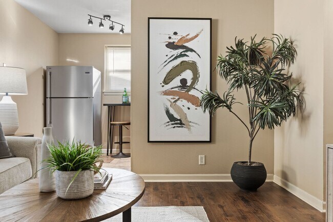 Building Photo - The Shuttle