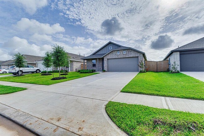 Building Photo - 6606 Tricolor Beech Ln