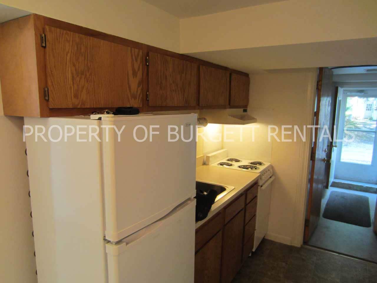 Building Photo - 121 W Stadium Ave