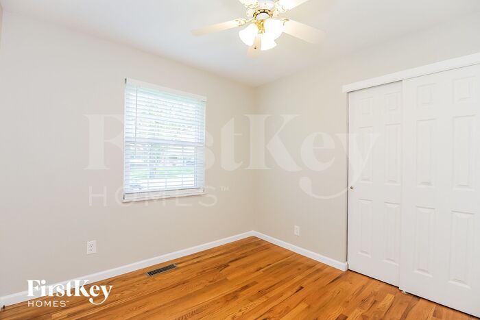 Building Photo - 12035 Quality Ln
