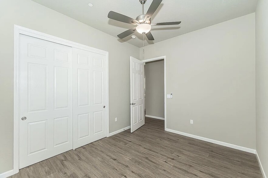 Building Photo - 6016 E Sussex Way