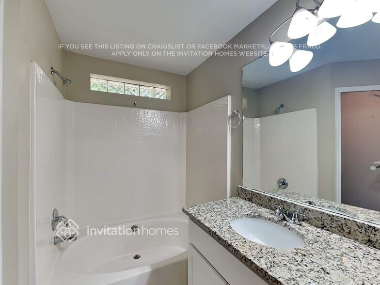 Building Photo - 2479 Sagemont Dr