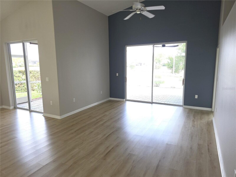 Building Photo - 9257 Bonnie Cove Dr