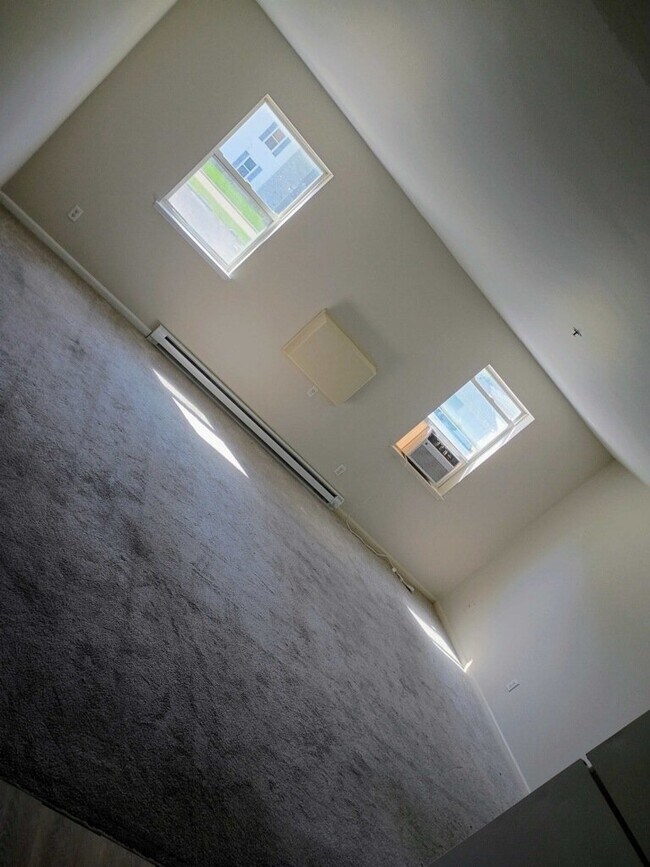Building Photo - 1120 Minns Dr