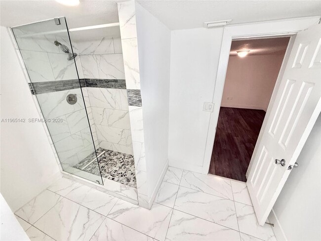 Building Photo - 1621 SW 117th Ave