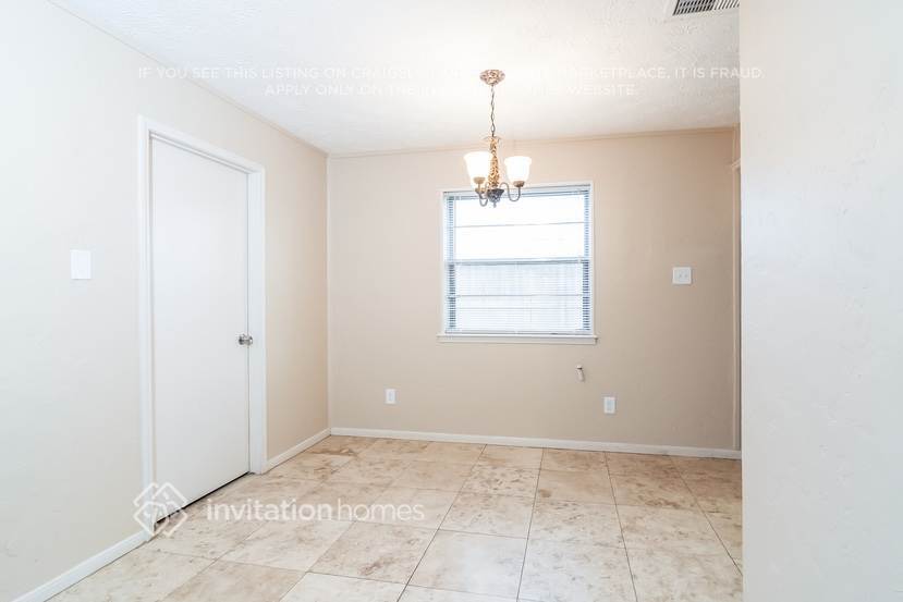 Building Photo - 10127 Sagerock Dr