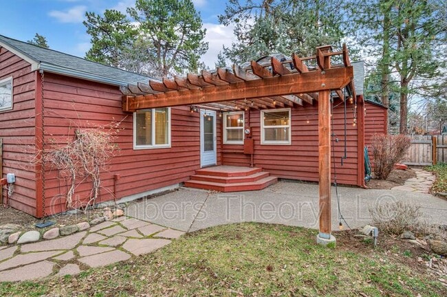 Building Photo - 1252 NW Milwaukee Ave