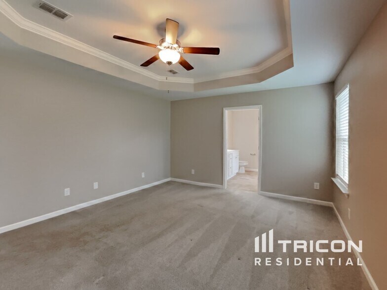Building Photo - 333 Turney Ln