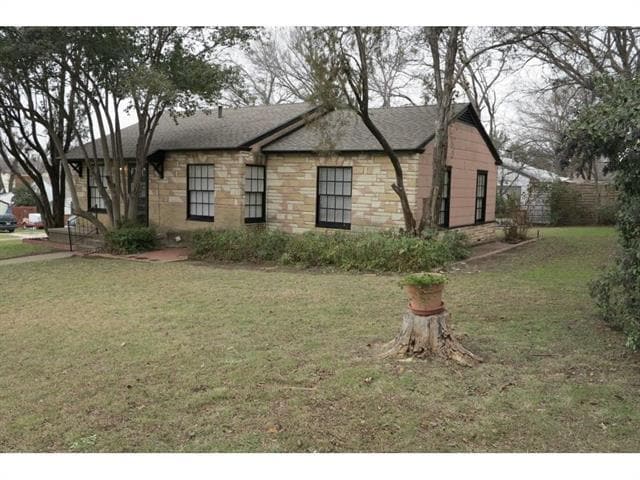 Building Photo - 7428 Gaston Ave