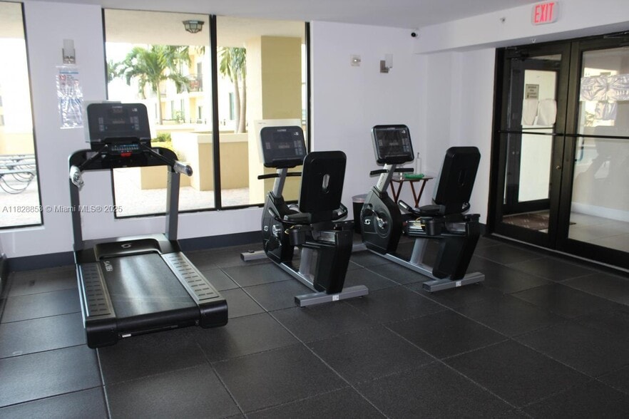 Building Photo - 4242 NW 2nd St