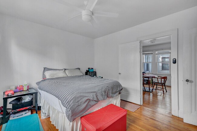 Building Photo - 68 Sheldon Terrace