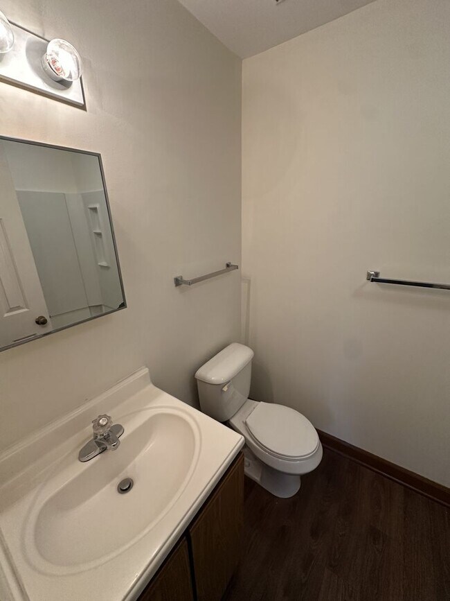 Building Photo - 1 Bedroom 1 Bathroom Condo!