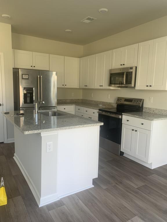 Building Photo - 601 Southwind Way