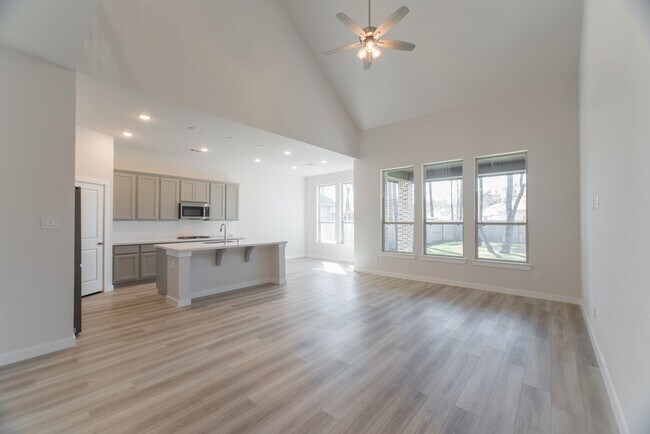 Building Photo - 17138 Crimson Crest Dr