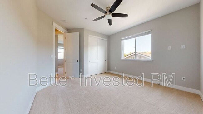 Building Photo - 1807 Palisades Dr