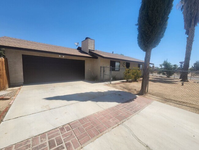 Building Photo - 71996 El Paseo Dr
