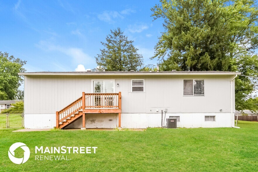 Building Photo - 1126 Airglades Dr