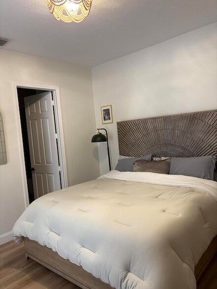 Building Photo - 4404 SW 160th Ave