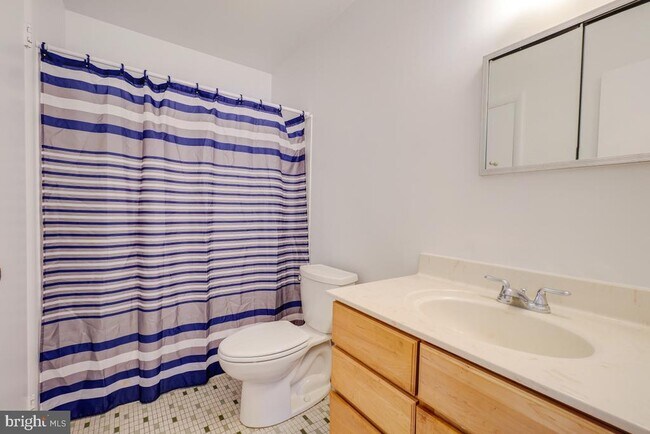 Building Photo - 13701 Arctic Ave