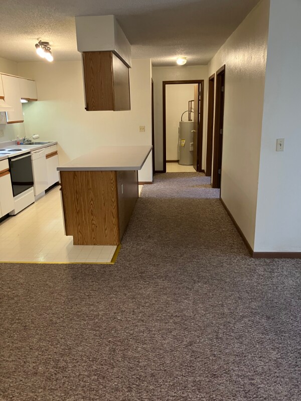 Building Photo - 803 Roundhouse Addition