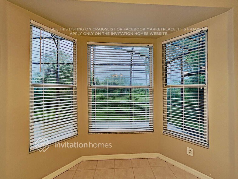 Building Photo - 391 Oak Springs Ct
