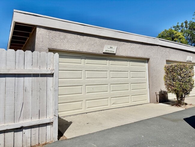 Building Photo - 3604 Ketch Ave