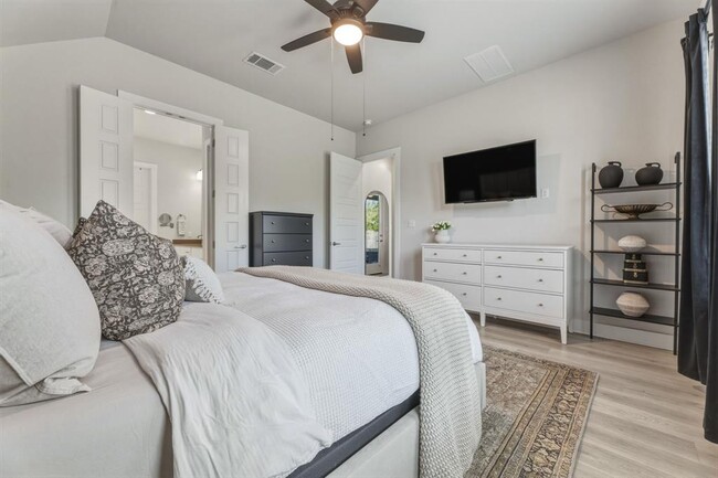 Building Photo - 4505 Post Loop