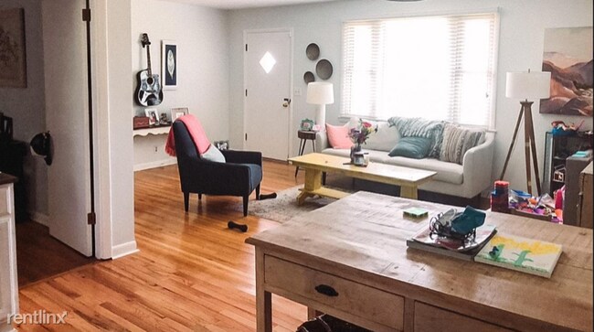 Building Photo - 3 br, 1 bath House - 4805 Merrill Lane