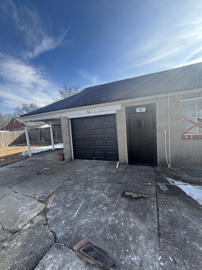 Building Photo - 4009 Beaver St