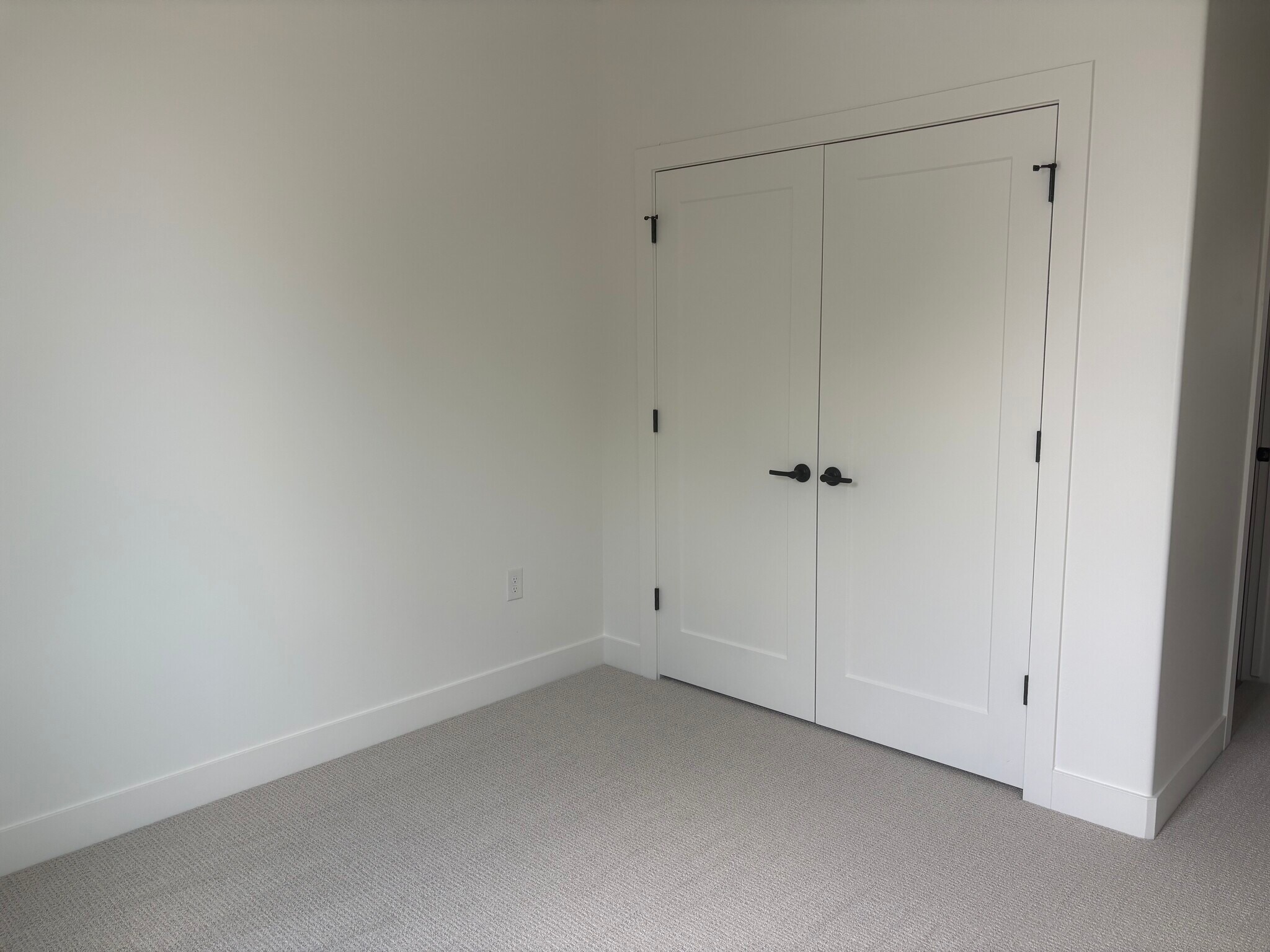 Building Photo - 17 N 1000 W