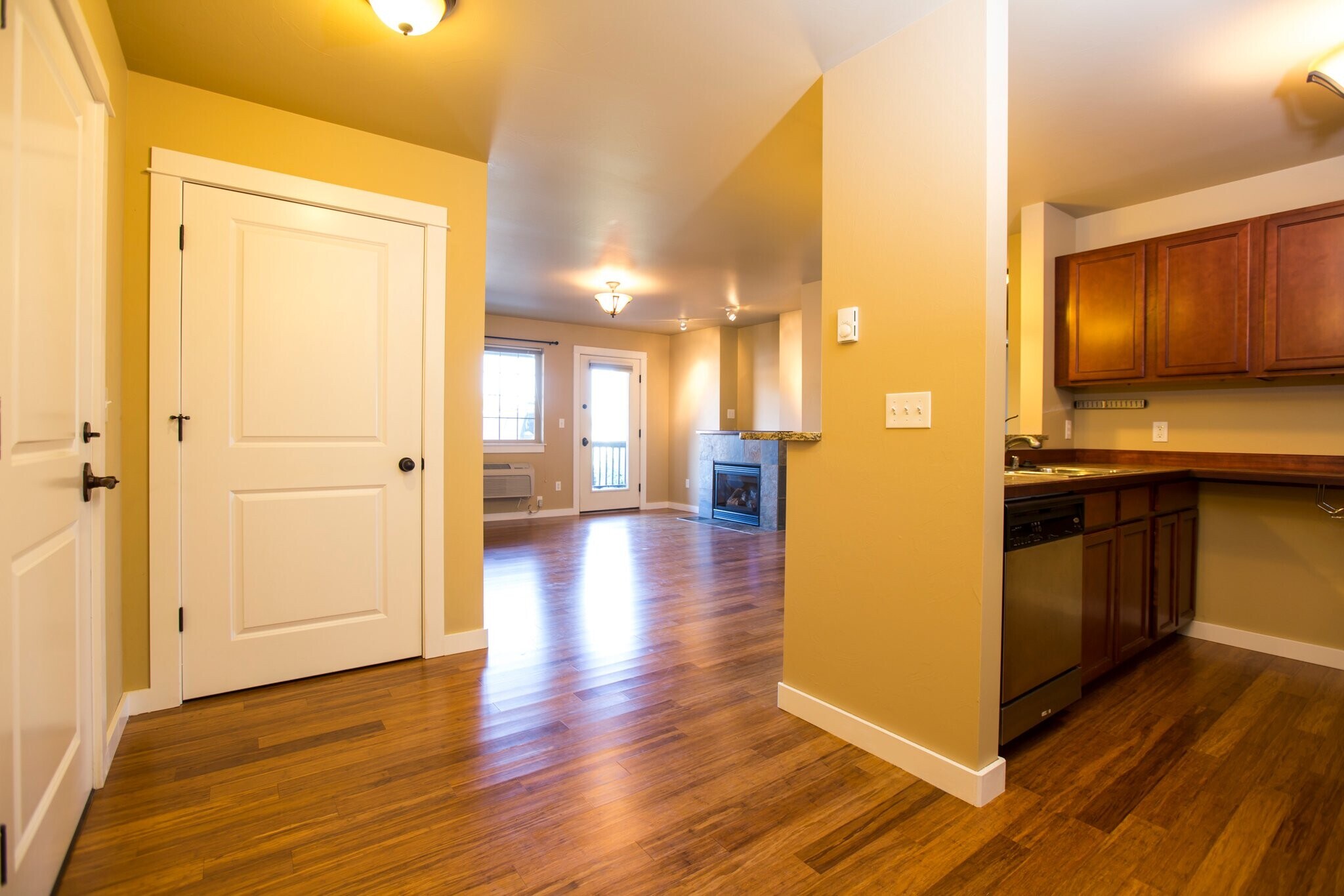 Building Photo - 4645 Bembrick St