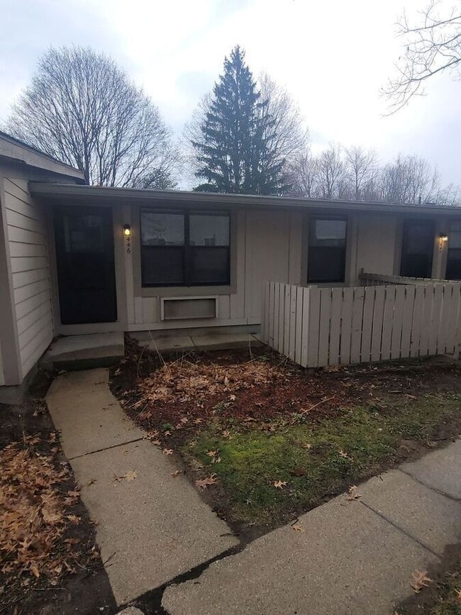 Building Photo - 446 Cedar Gate Ct