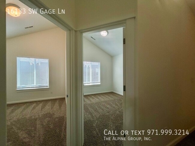Building Photo - 16133 SW Gage Ln