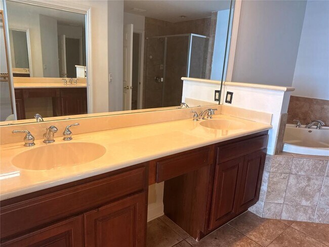 Building Photo - 8767 The Esplanade