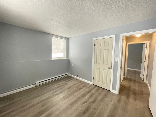 Building Photo - 181 Loudon Rd