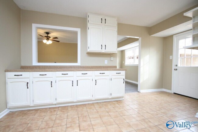 Building Photo - 4015 Apollo Dr SW